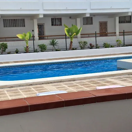 Parque Margarita, Terraza Vista Piscina * لوس كريستيانوس