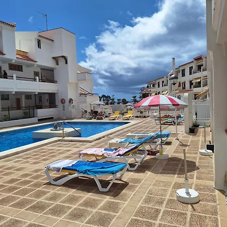 Parque Margarita, Terraza Vista Piscina * لوس كريستيانوس