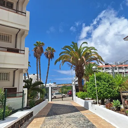 Parque Margarita, Terraza Vista Piscina * لوس كريستيانوس